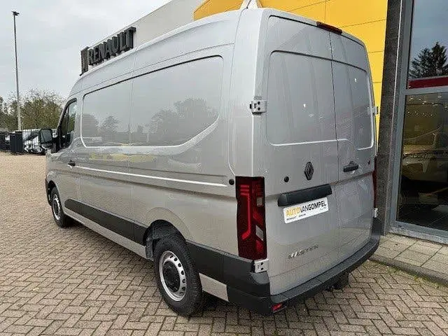 Renault Master Nieuw model T35 2.0 dCi 130 L2H2 Advance uit 2024, foto 3