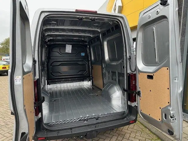 Renault Master Nieuw model T35 2.0 dCi 130 L2H2 Advance uit 2024, foto 6