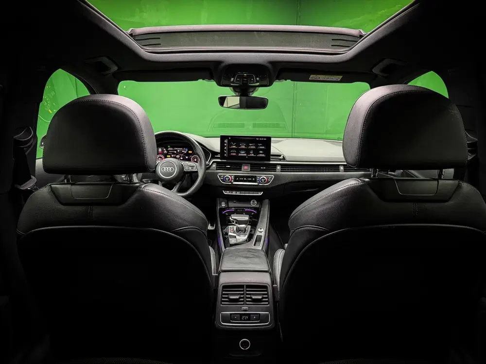 Audi A4 40 TFSI S-Line Camera uit 2019, foto 13