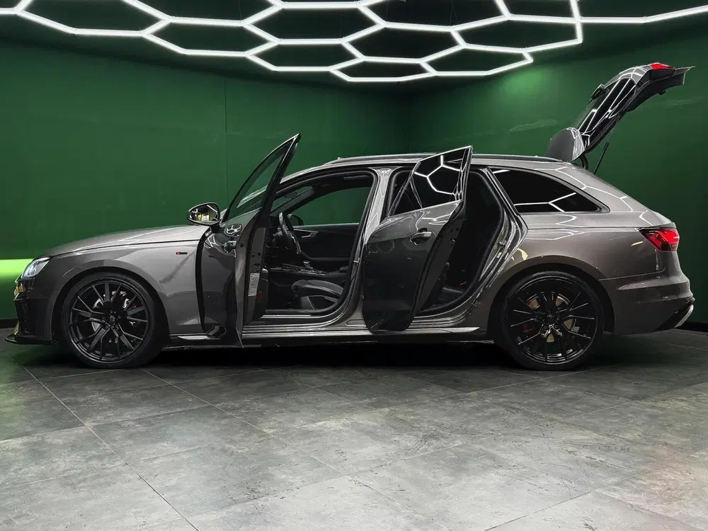 Audi A4 40 TFSI S-Line Camera uit 2019, foto 6