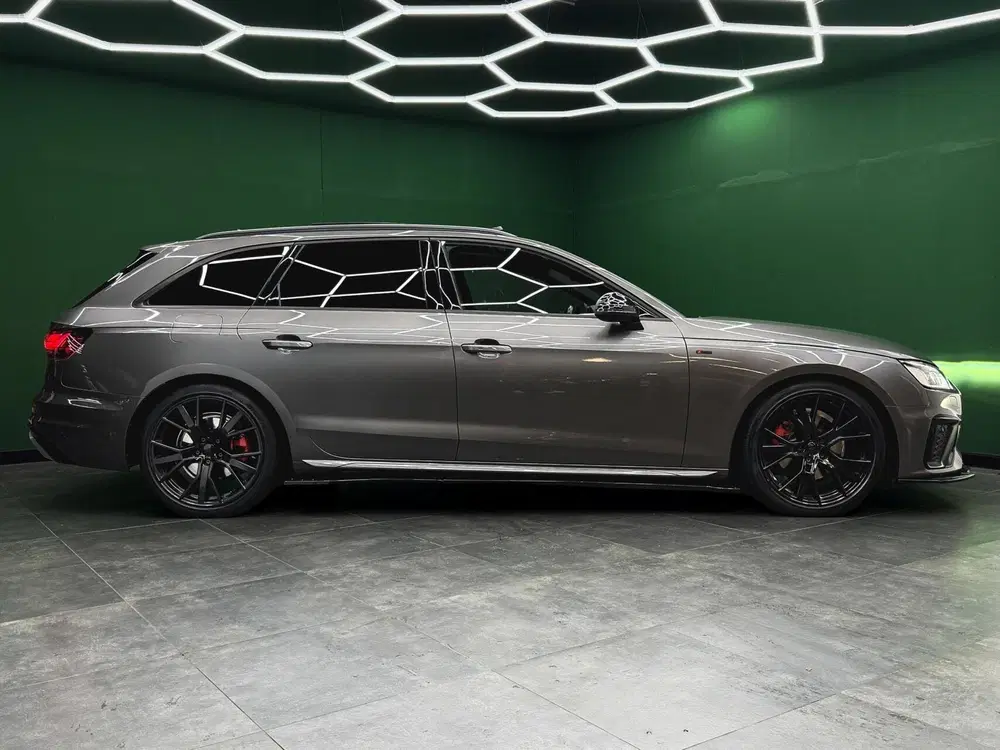 Audi A4 40 TFSI S-Line Camera uit 2019, foto 9