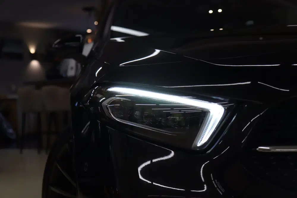 Mercedes-Benz A-Klasse 250 e Premium Plus AMG NIGHT PAKKET P uit 2020, foto 6
