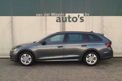 Skoda Octavia Combi 1.0 TSI 110pk Business Edition -NAVI uit 2020