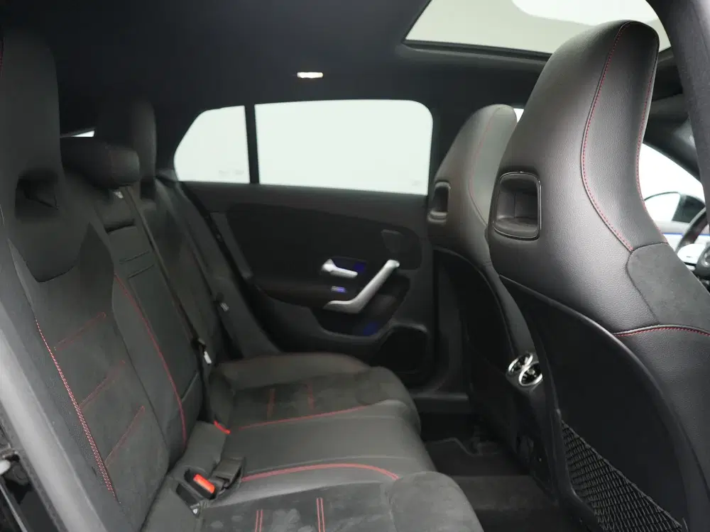 Mercedes-Benz CLA 200 Business Solutio uit 2022, foto 6