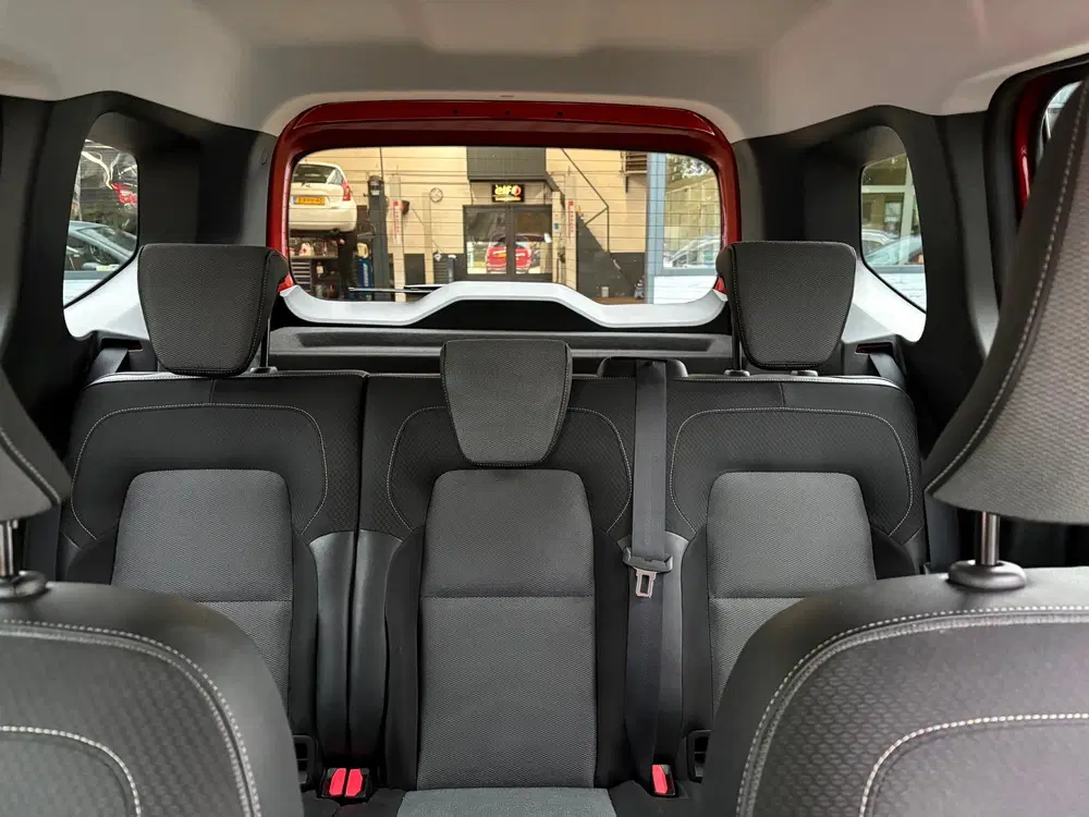 Renault Kangoo Automaat groot navigatie uit 2022, foto 13
