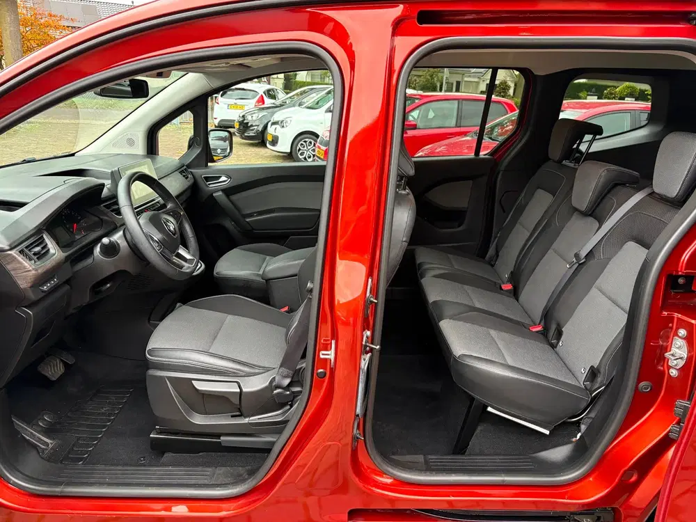 Renault Kangoo Automaat groot navigatie uit 2022, foto 6