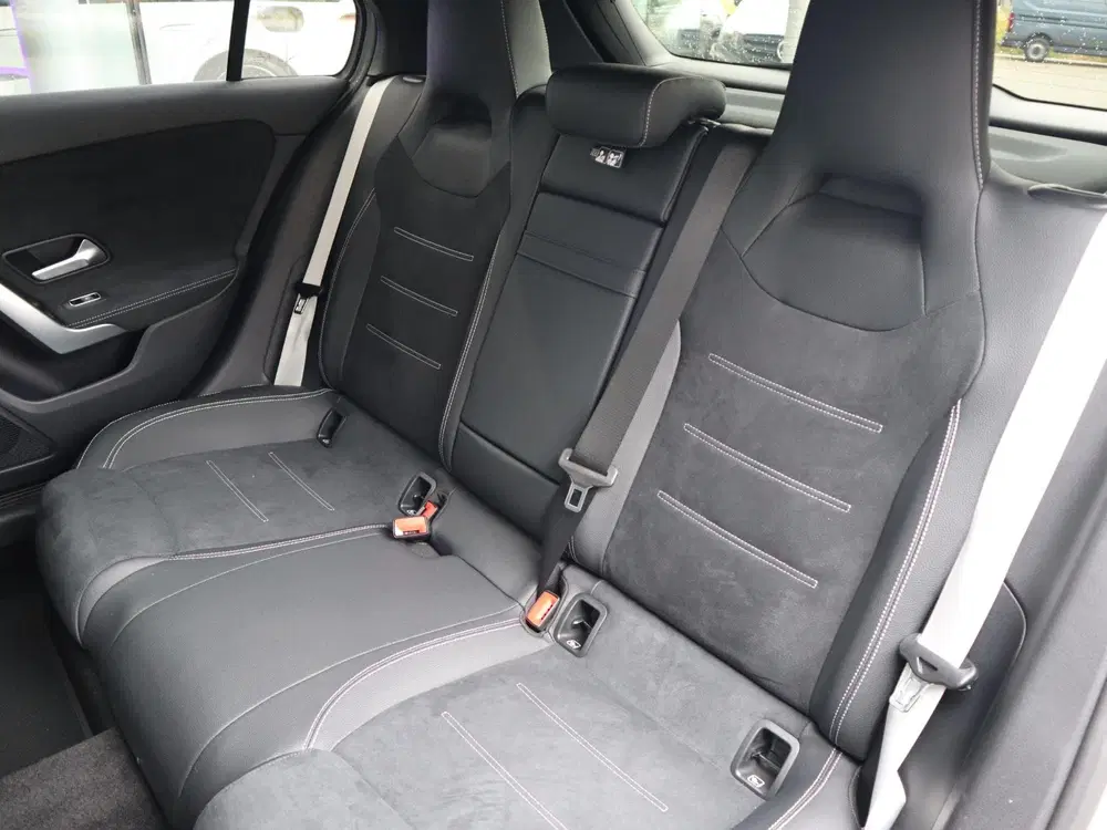Mercedes-Benz A-Klasse 250 e 140 Year Edition uit 2026, foto 12