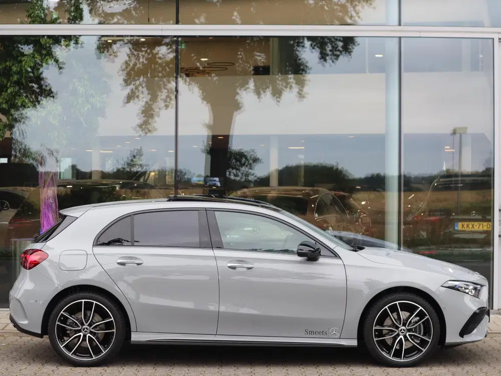 Mercedes-Benz A-Klasse 250 e 140 Year Edition uit 2026, foto 5