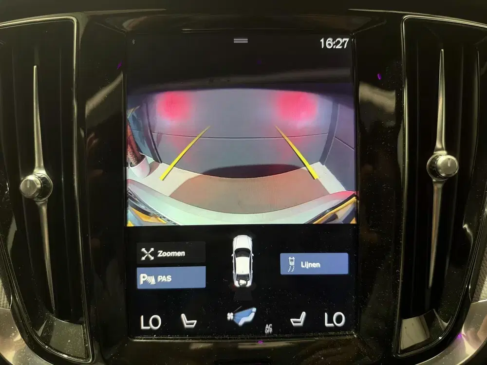Volvo S60 2.0 T4 R-Design uit 2020, foto 13