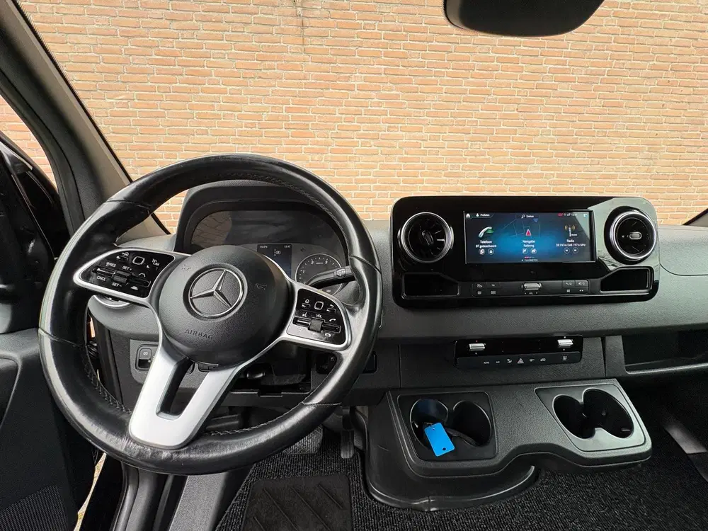 Mercedes-Benz Sprinter 319CDI 3.0V6 190PK L2H2 uit 2021, foto 5