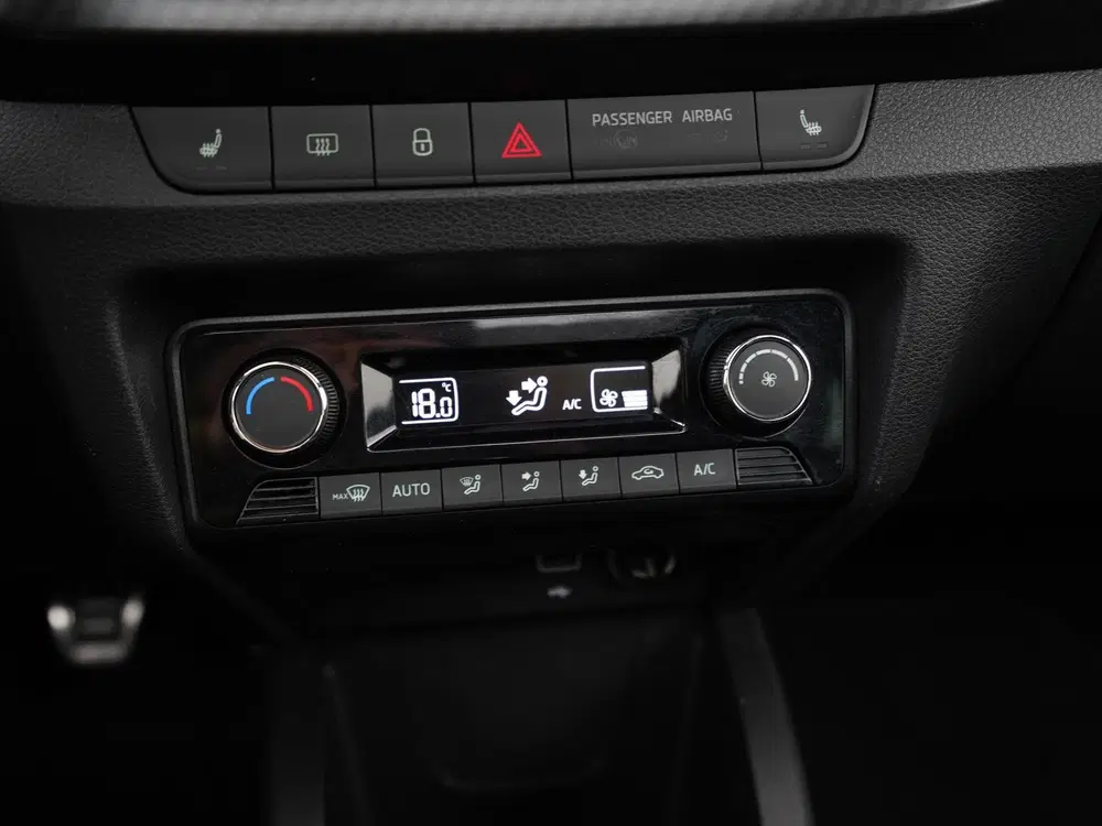 Skoda Fabia 1.0 TSI Monte Carlo uit 2019, foto 11