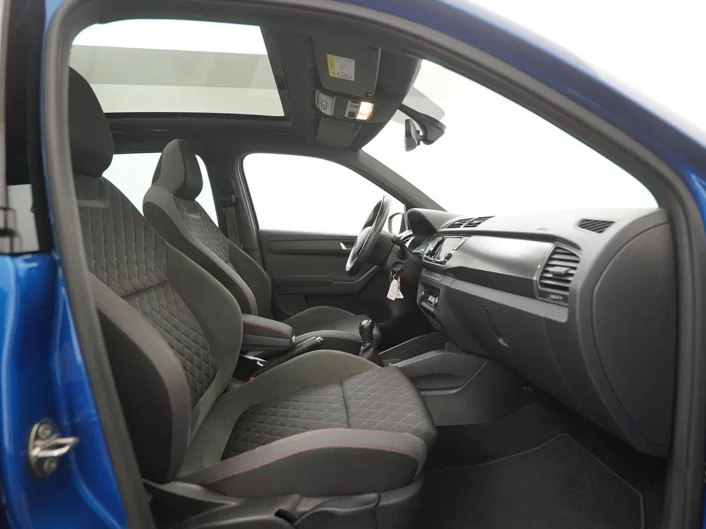 Skoda Fabia 1.0 TSI Monte Carlo uit 2019, foto 3