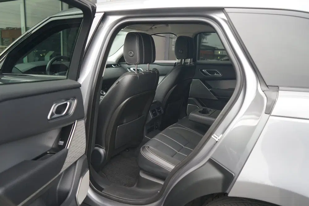 Land Rover Range Rover Velar 2.0 P300 Turbo AWD R-Dynamic SE uit 2020, foto 5