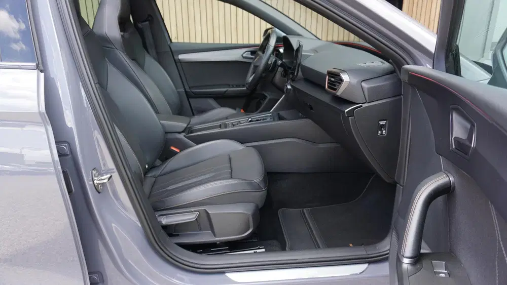 Cupra Leon 1.4 e-Hybrid 245pk VZ Copper Edition uit 2021, foto 11