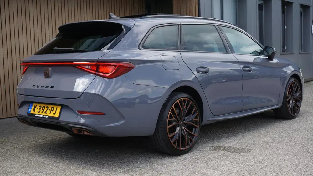 Cupra Leon 1.4 e-Hybrid 245pk VZ Copper Edition uit 2021, foto 5