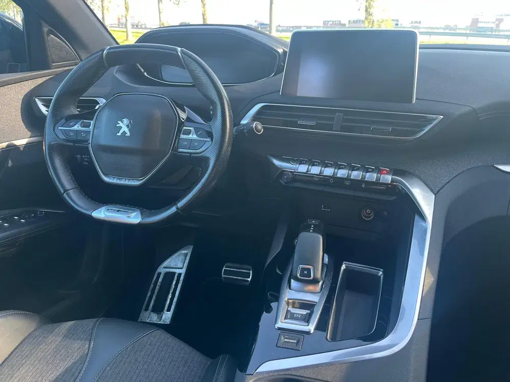 Peugeot 3008 1.2 GT Line uit 2019, foto 14
