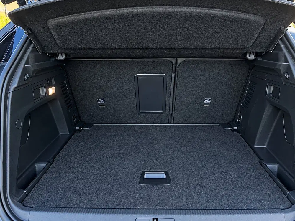 Peugeot 3008 1.2 GT Line uit 2019, foto 9