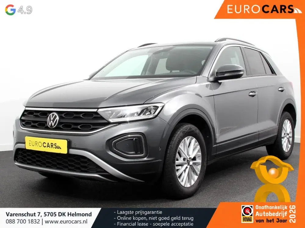 Volkswagen T-Roc 1.5 TSI 150pk DSG Life Navigatie Apple Car uit 2024