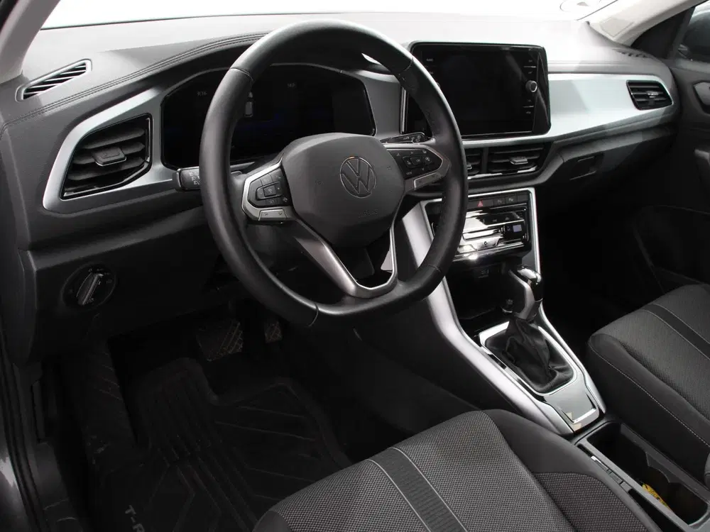 Volkswagen T-Roc 1.5 TSI 150pk DSG Life Navigatie Apple Car uit 2024, foto 2