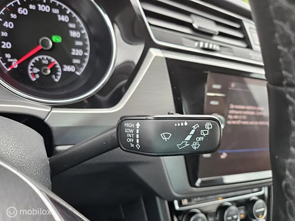 Volkswagen Touran 1.5 TSI Highline 7p uit 2021, foto 15