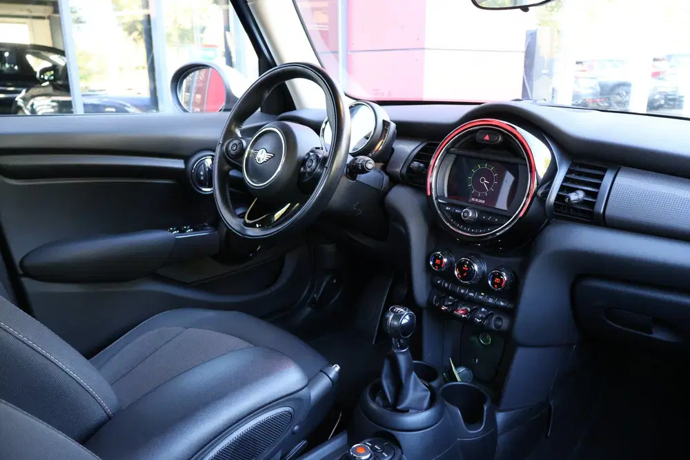 Mini Cooper 1.5 Cooper Pepper uit 2019, foto 9