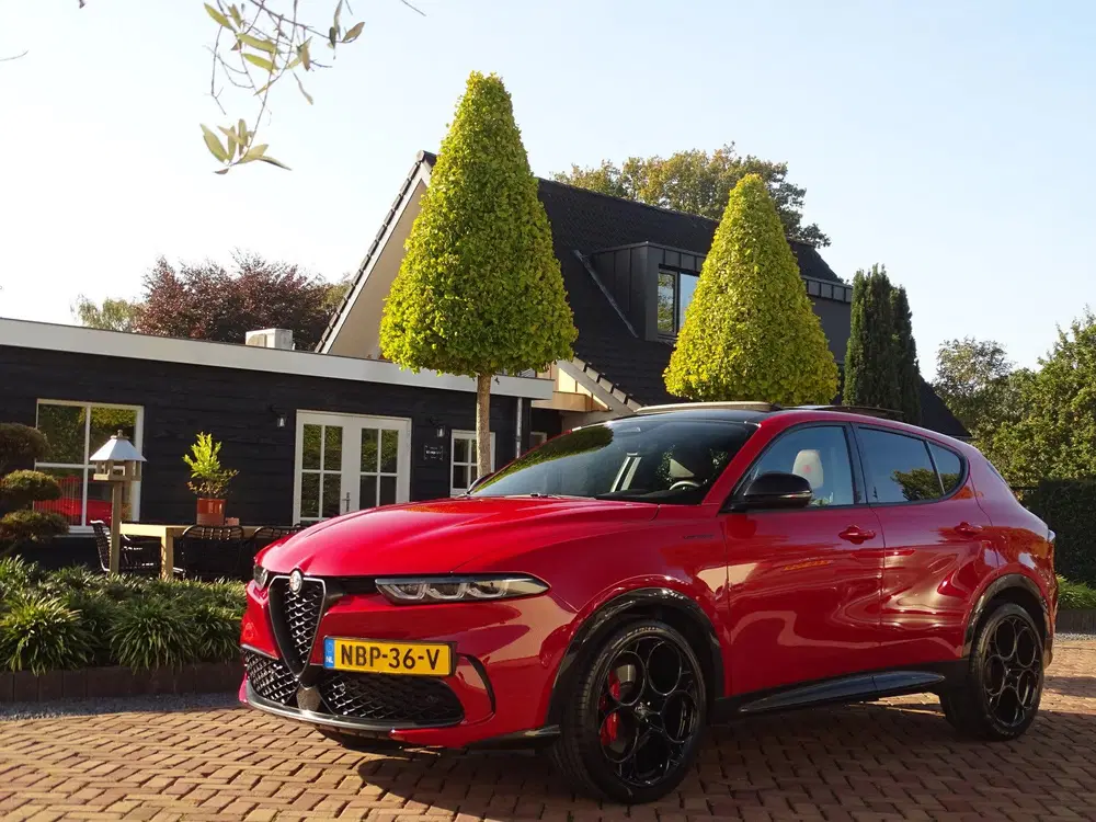 Alfa Romeo Tonale 1.5T Hybrid Veloce uit 2024, foto 13