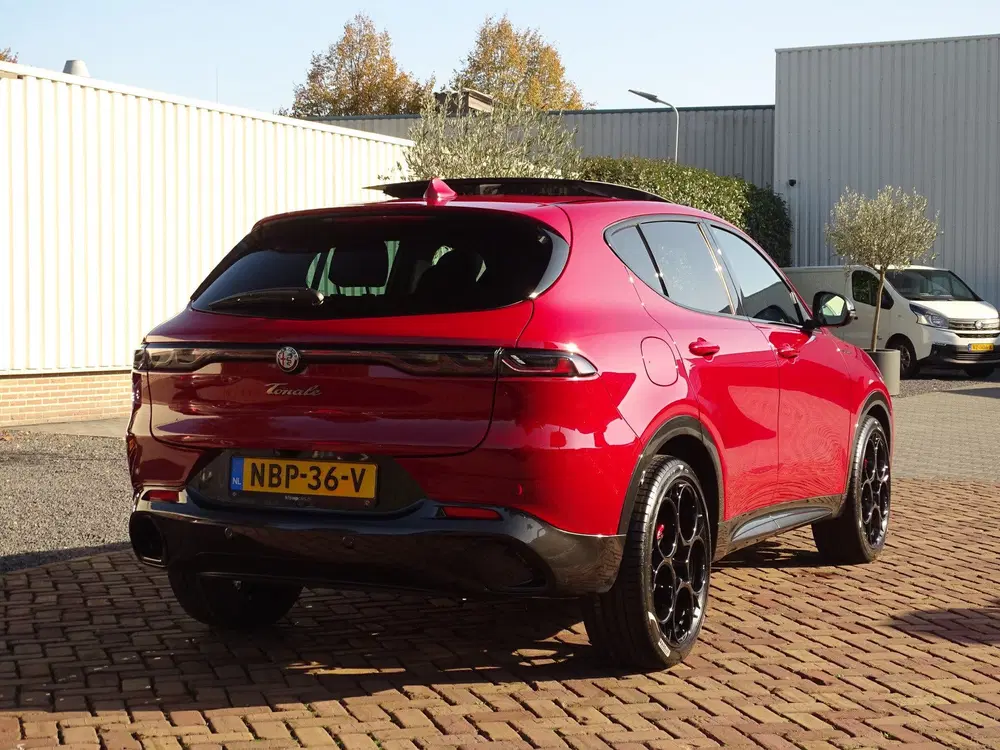 Alfa Romeo Tonale 1.5T Hybrid Veloce uit 2024, foto 14