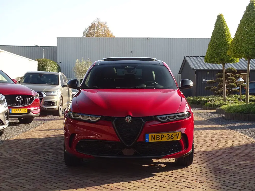 Alfa Romeo Tonale 1.5T Hybrid Veloce uit 2024, foto 15
