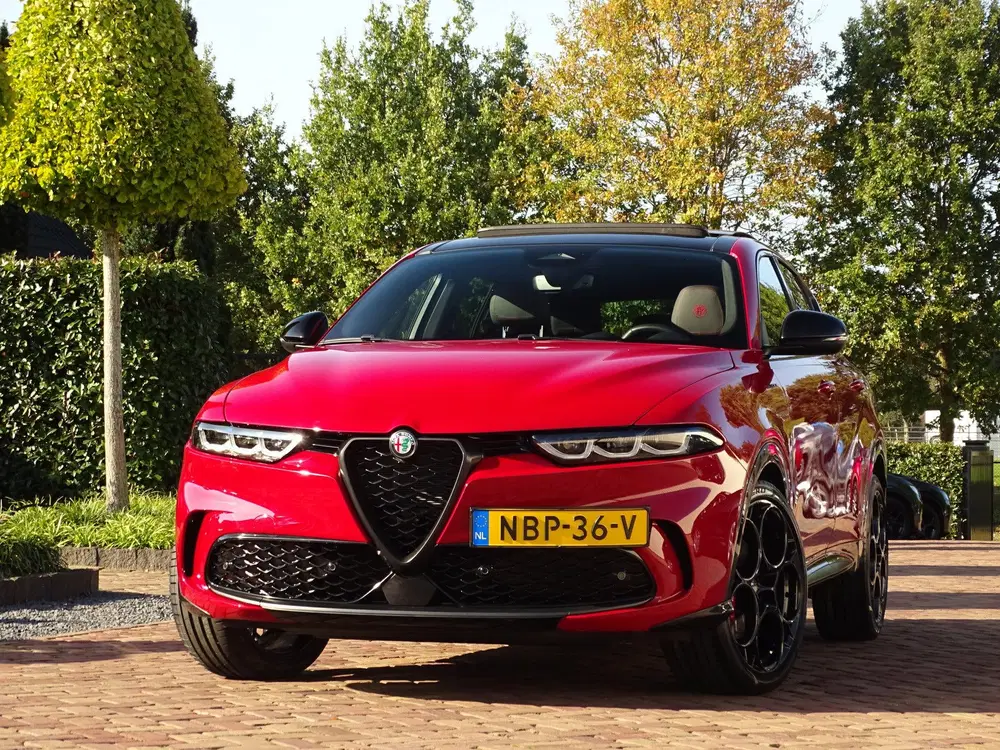 Alfa Romeo Tonale 1.5T Hybrid Veloce uit 2024, foto 2