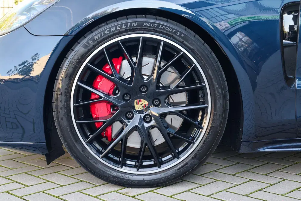 Porsche Panamera Sport Turismo 4.0 GTS uit 2019, foto 10