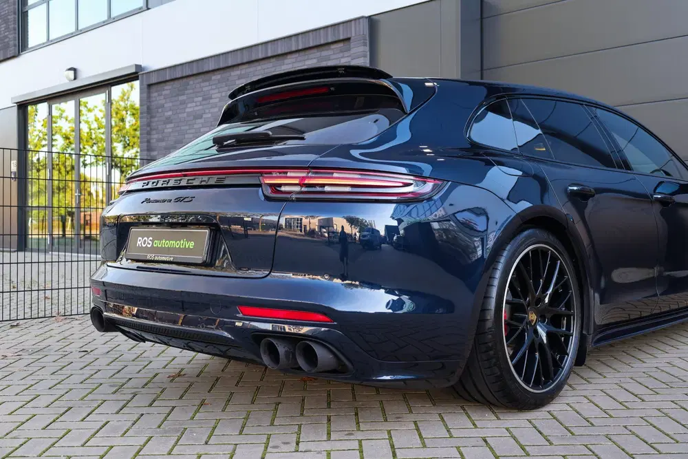 Porsche Panamera Sport Turismo 4.0 GTS uit 2019, foto 12