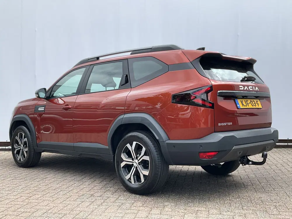 Dacia Bigster 1.2 Mild Hybrid 140 Journey Sleep Pack 360 uit 2025, foto 2