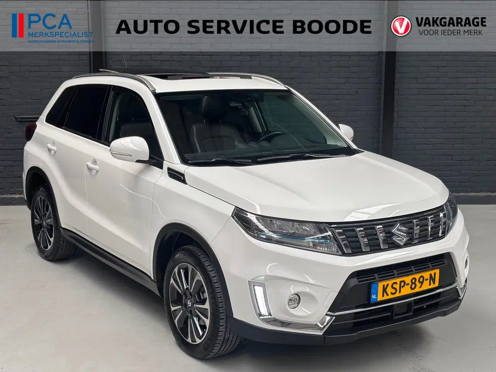 Suzuki Vitara 1.5 Hybrid Style automaat uit 2022, foto 2