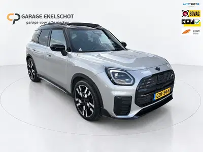 Mini Countryman E John Cooper Works XL uit 2024