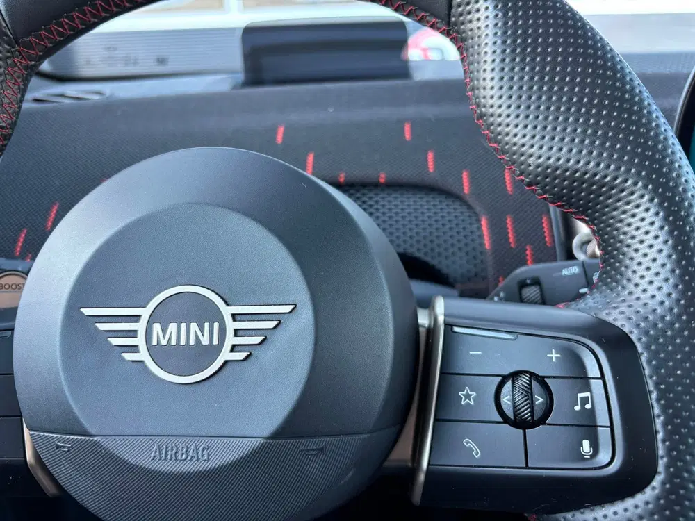Mini Countryman E John Cooper Works XL uit 2024, foto 15