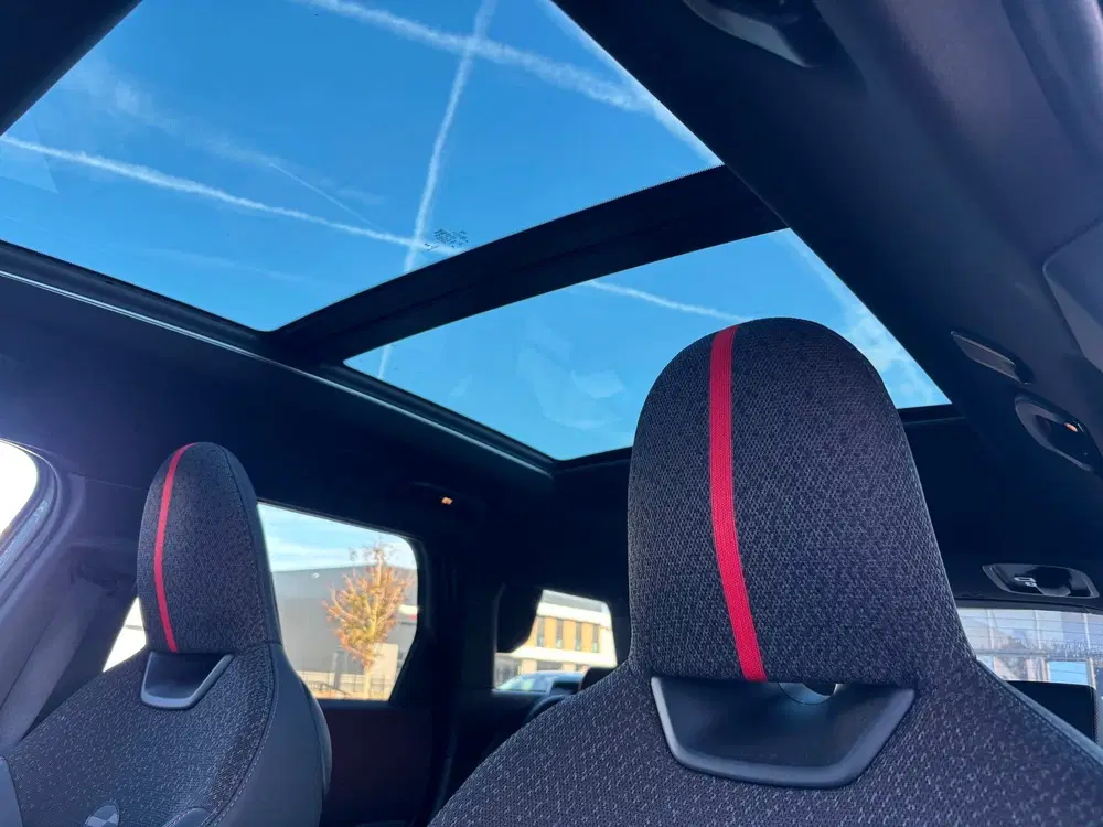 Mini Countryman E John Cooper Works XL uit 2024, foto 4