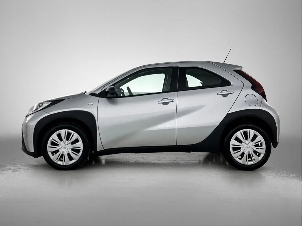 Toyota Aygo X 1.0 VVT-i MT Play uit 2022, foto 3
