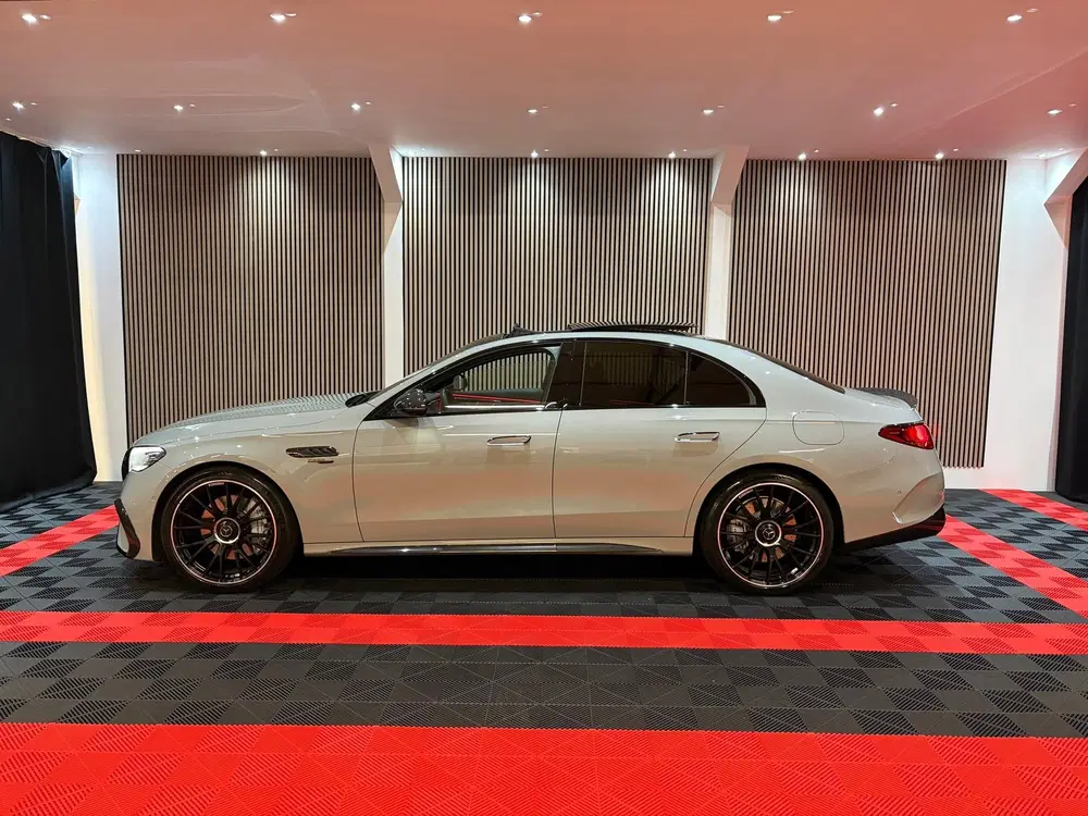Mercedes-Benz E-Klasse AMG 53 4MATIC+ Edition 1 Carbon uit 2025, foto 11