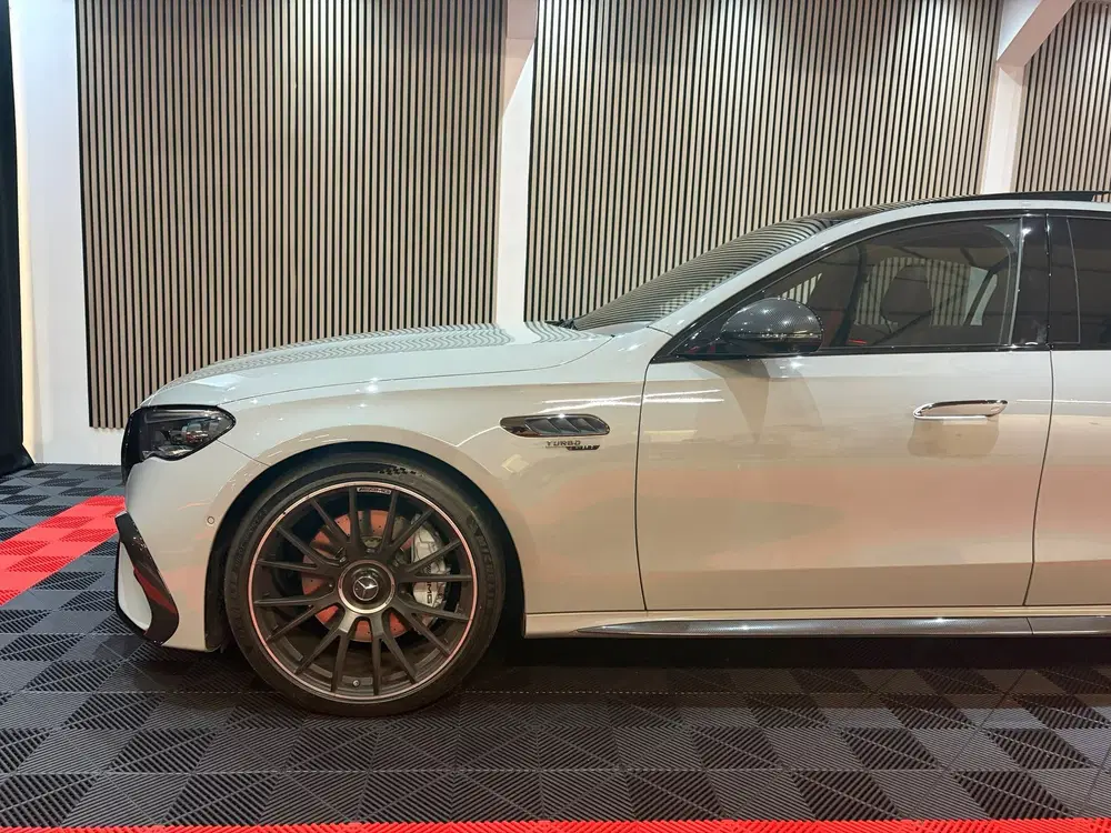Mercedes-Benz E-Klasse AMG 53 4MATIC+ Edition 1 Carbon uit 2025, foto 6