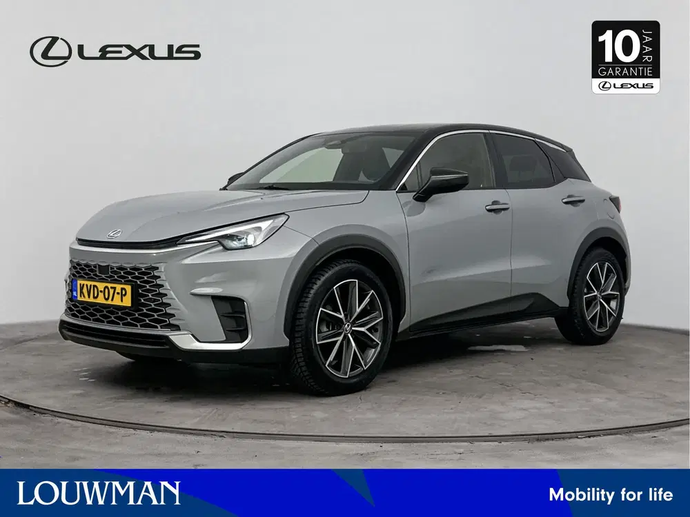 Lexus LBX 1.5 Emotion 2WD uit 2024