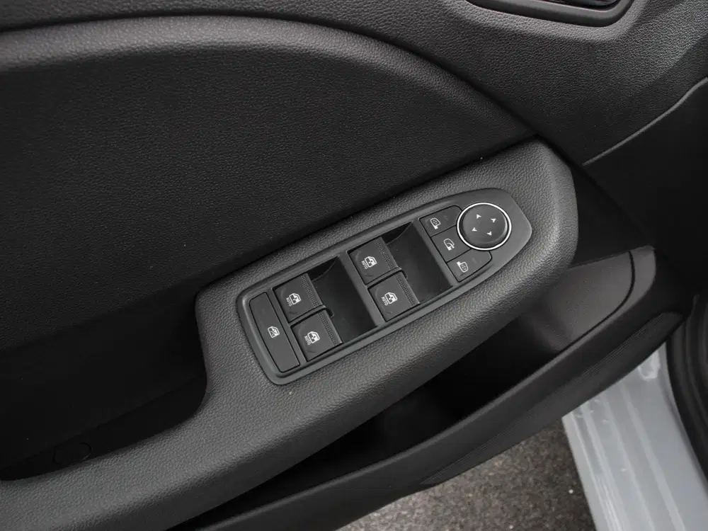 Renault Clio 1.0 TCe 90 GPF evolution Navigatie Apple C uit 2025, foto 12