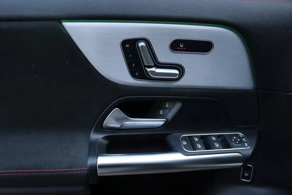 Mercedes-Benz EQA 250 AMG Line 67 kWh Pano Memory 19 Inch uit 2021, foto 5