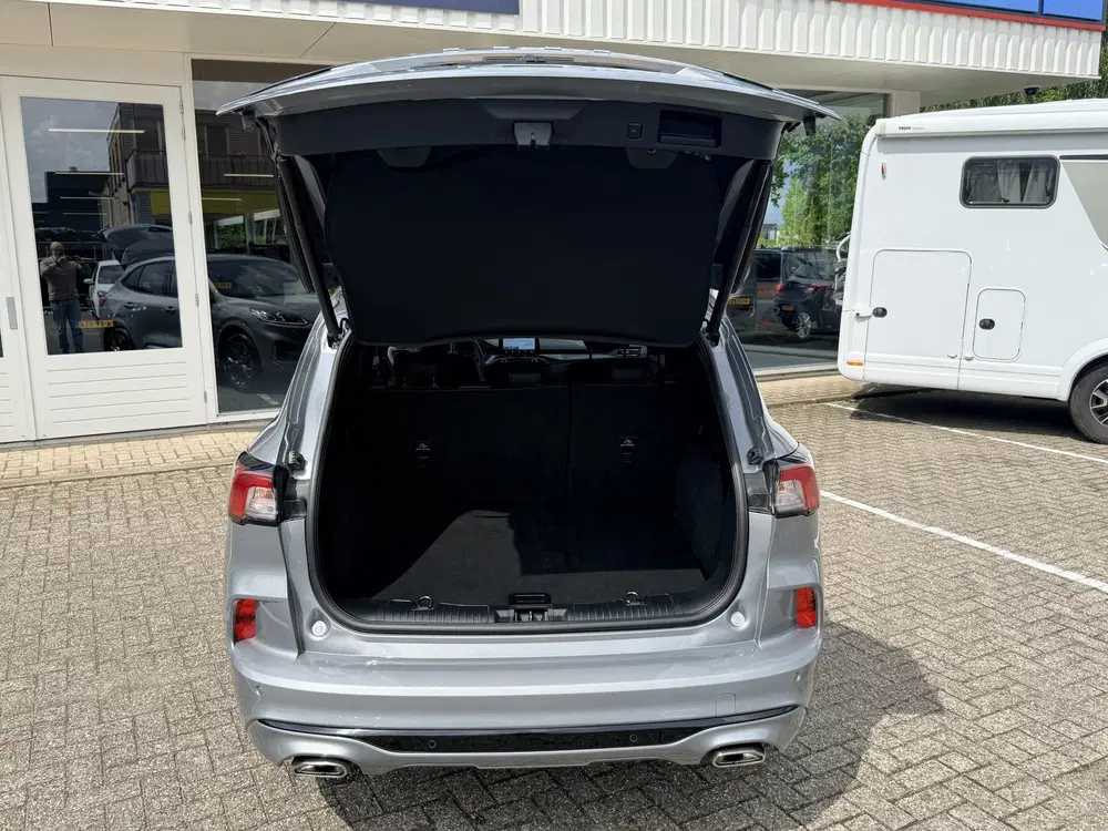 Ford Kuga 2.5 PHEV ST-Line X uit 2023, foto 11