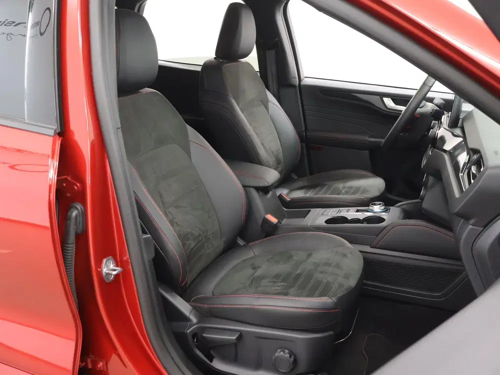 Ford Kuga 2.5 PHEV ST-Line X uit 2023, foto 11