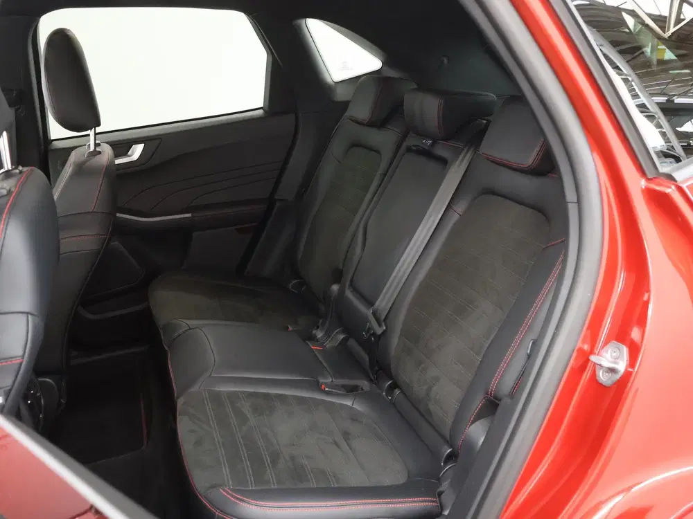 Ford Kuga 2.5 PHEV ST-Line X uit 2023, foto 12