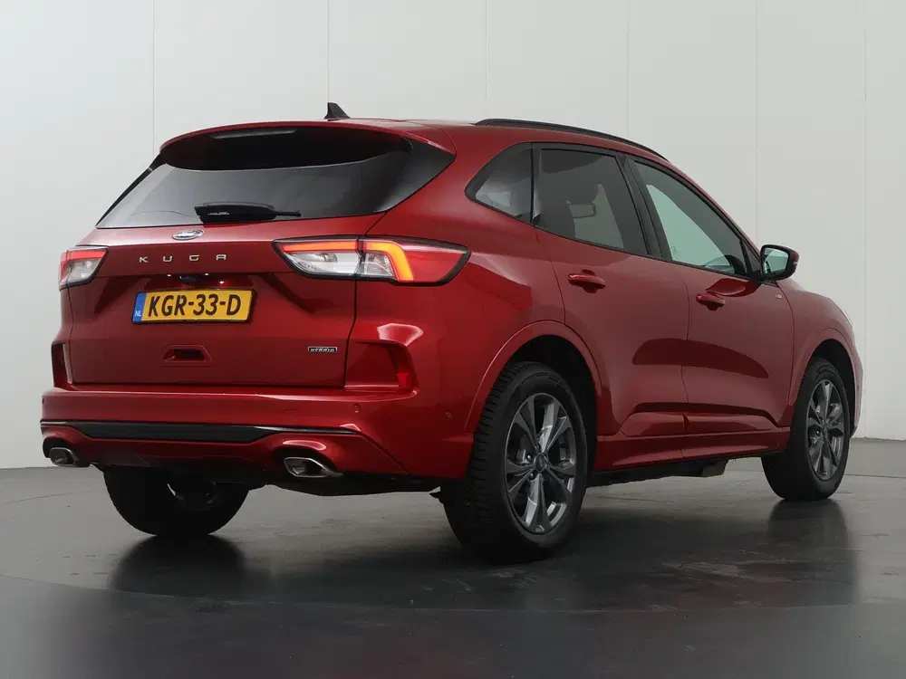 Ford Kuga 2.5 PHEV ST-Line X uit 2023, foto 2