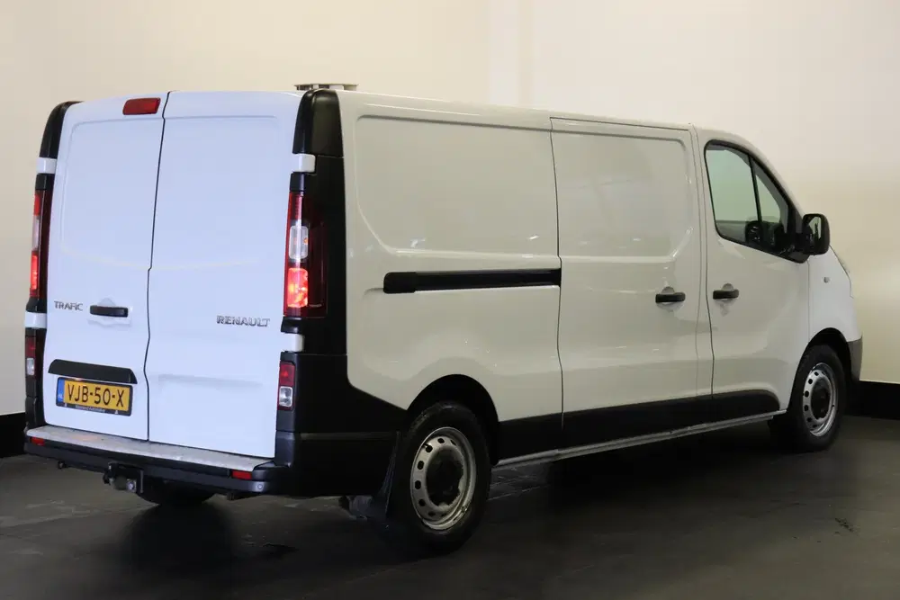 Renault Trafic 2.0 dCi 145PK L2 Automaat EURO 6 uit 2021, foto 2