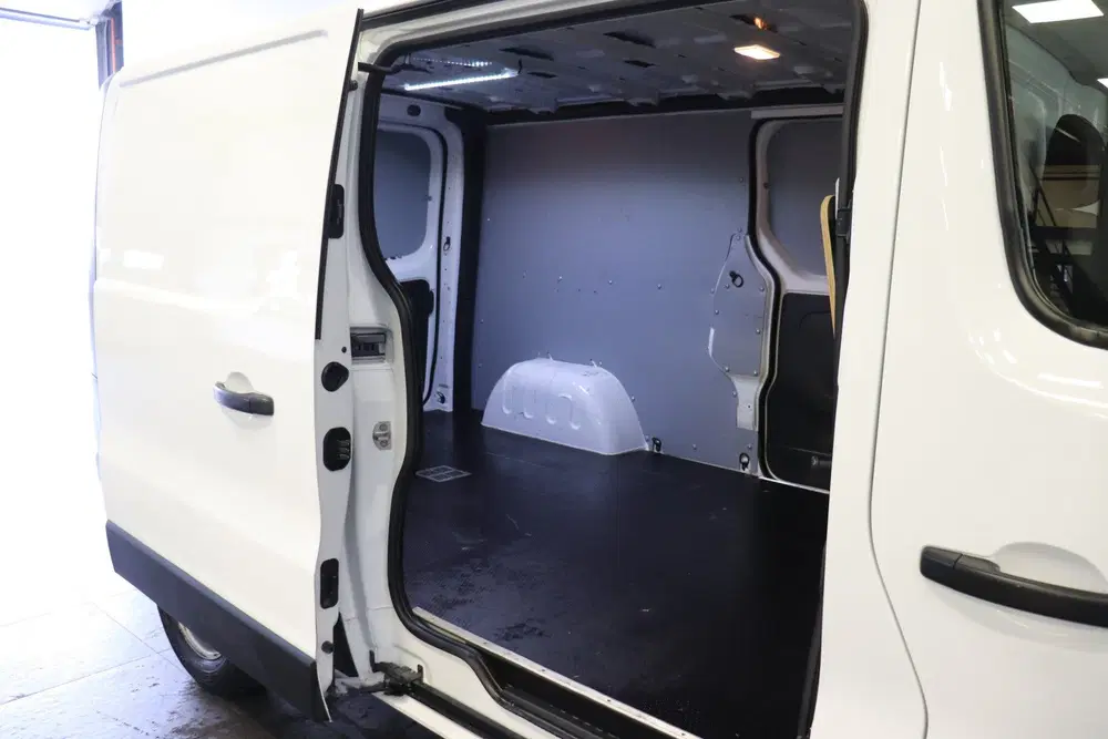Renault Trafic 2.0 dCi 145PK L2 Automaat EURO 6 uit 2021, foto 9