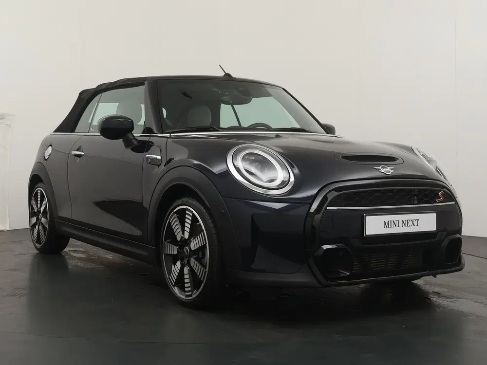 Mini Cabrio Cooper S Yours uit 2023, foto 7