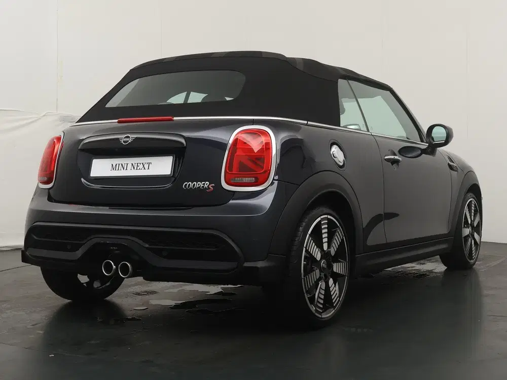 Mini Cabrio Cooper S Yours uit 2023, foto 9
